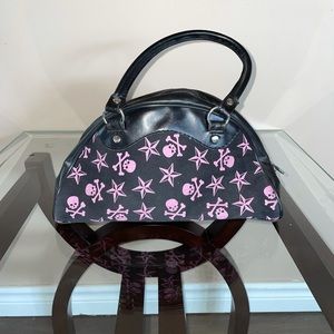 Small/medium sized purse